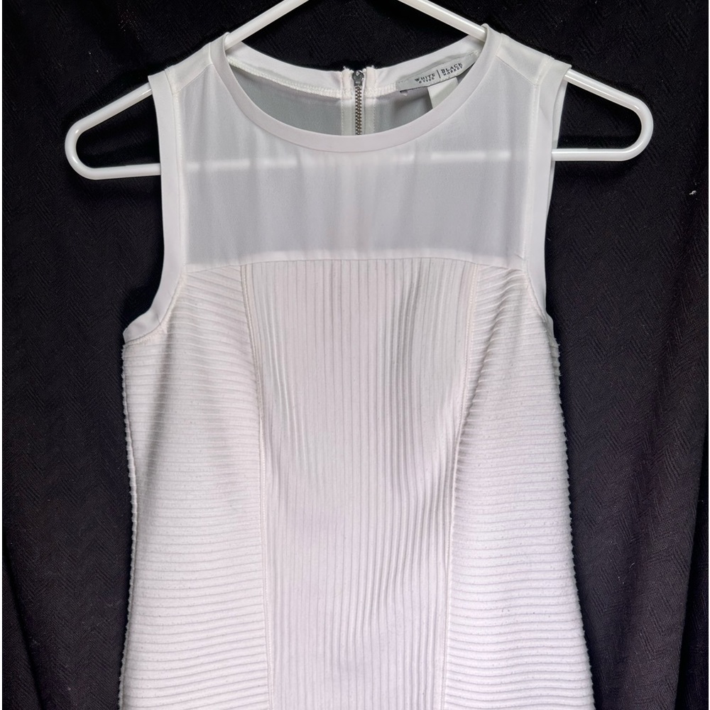Women White House Black Market blouse